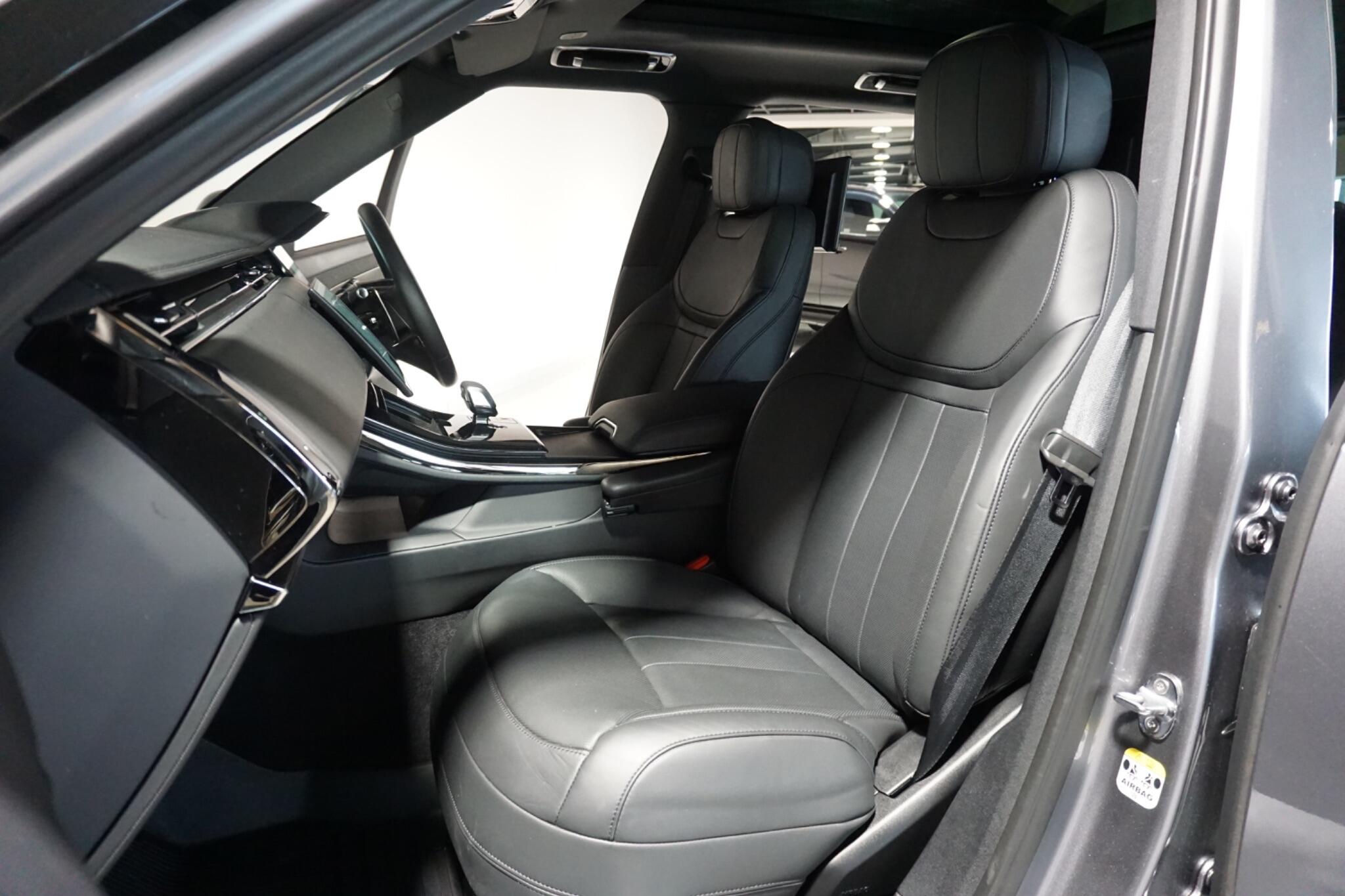 Land Rover Range Rover Sport 3.0 D300 MHEV Dynamic SE SUV 5dr Diesel Auto 4WD Euro 6 (s/s) (300 ps)